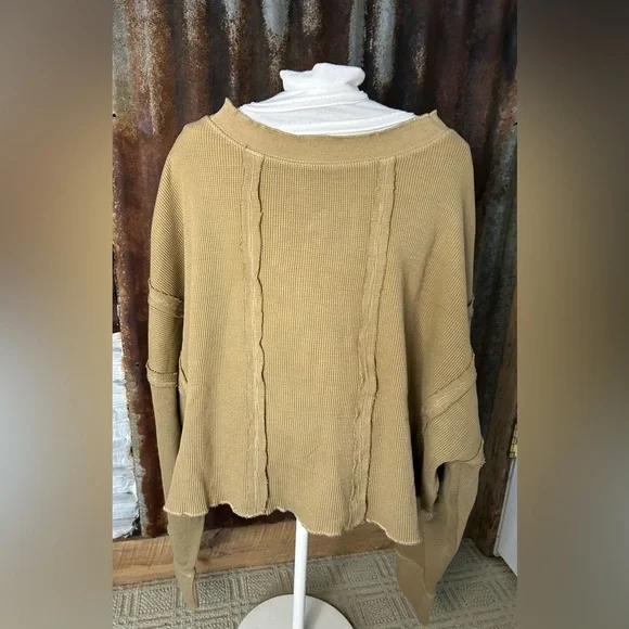 We The Free People Waffle Knit Top Tan Raw Seam Oversized-Medium - Picture 6 of 6